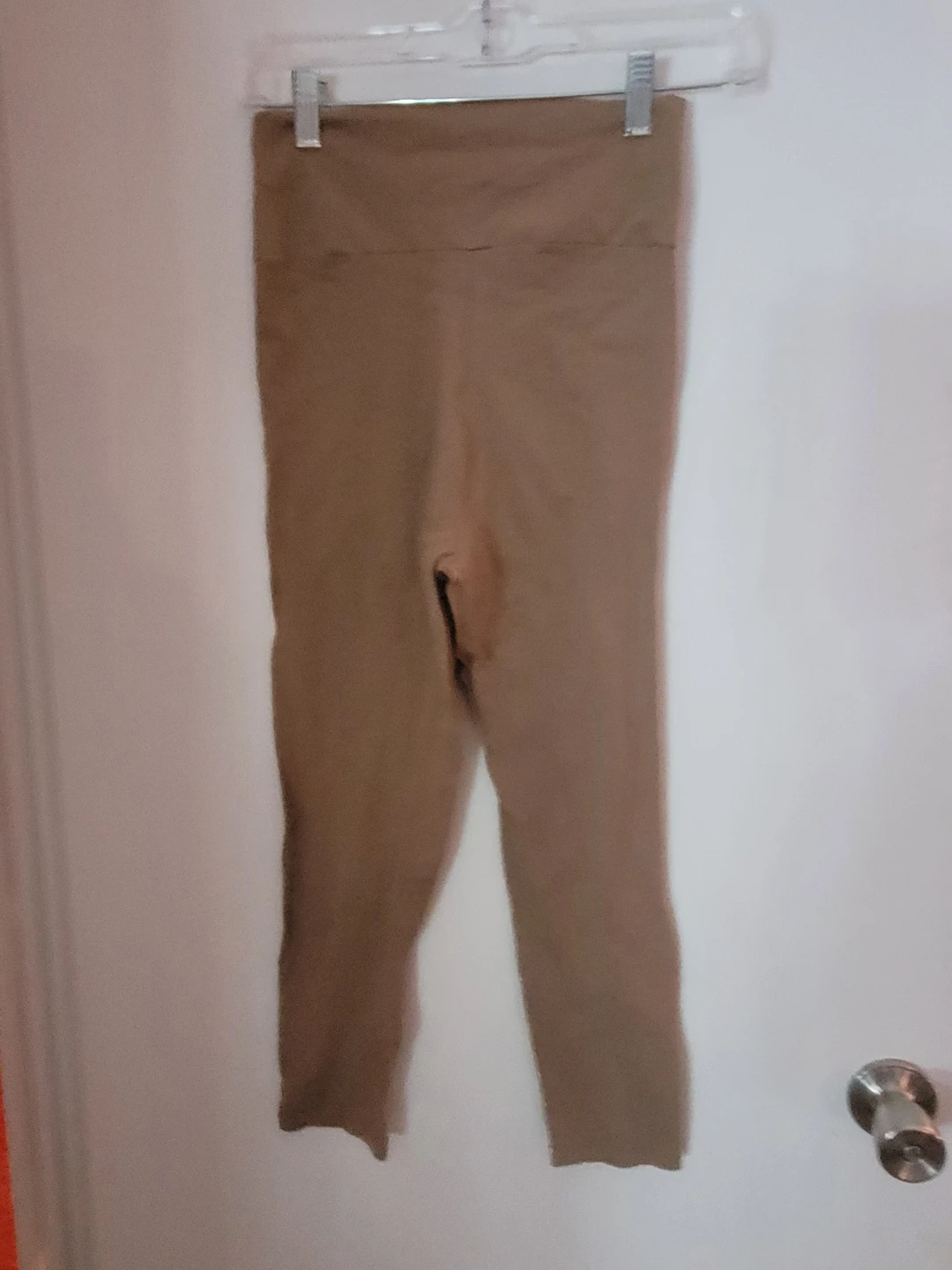 Women's Beige Cropped Leggings