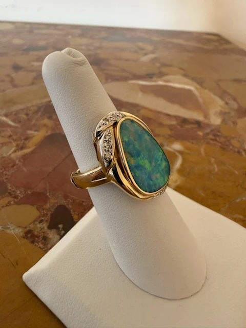 14K Gold Australian and Diamond Ring - photo 4