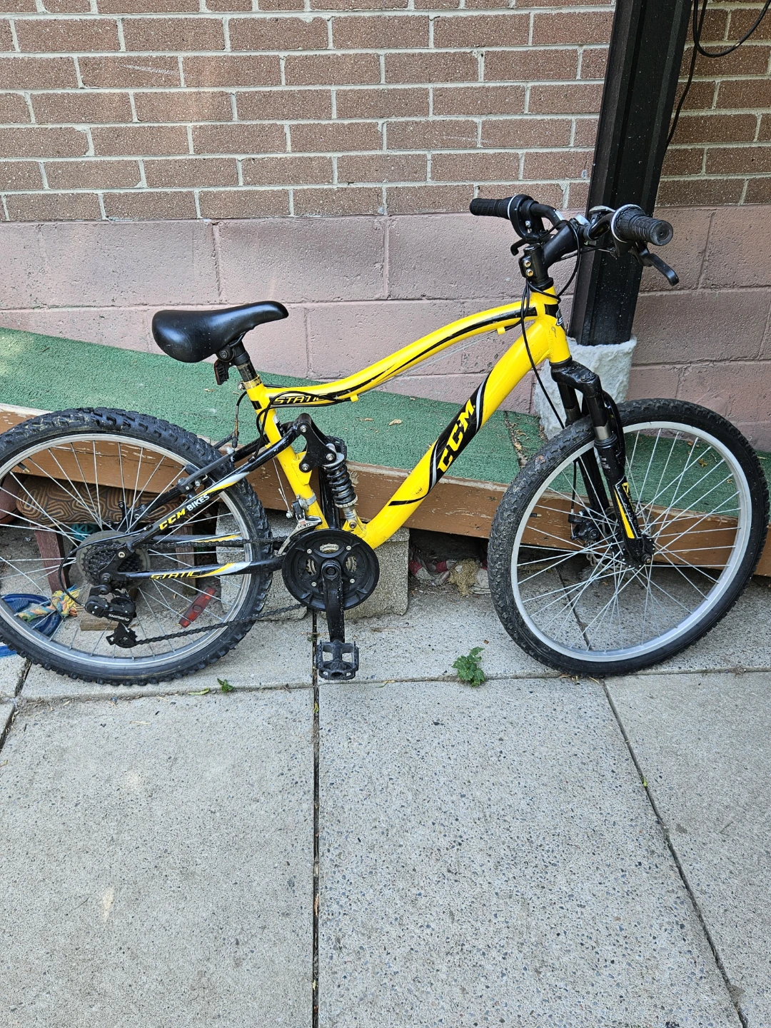CCM Static Youth Mountain Bike