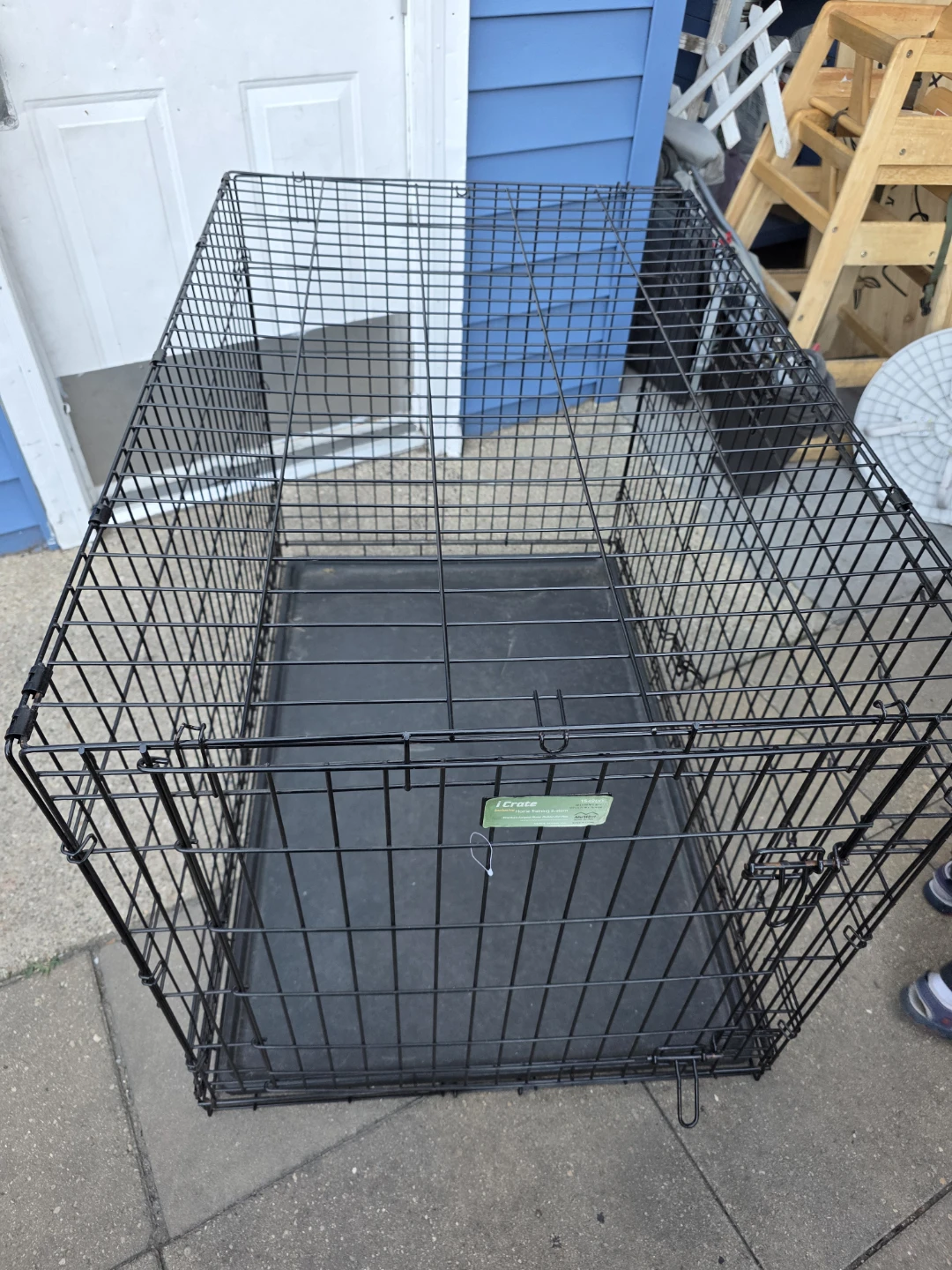 iCrate Black Dog Crate