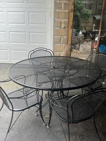 Round Metal Outdoor Dining Set - photo 2