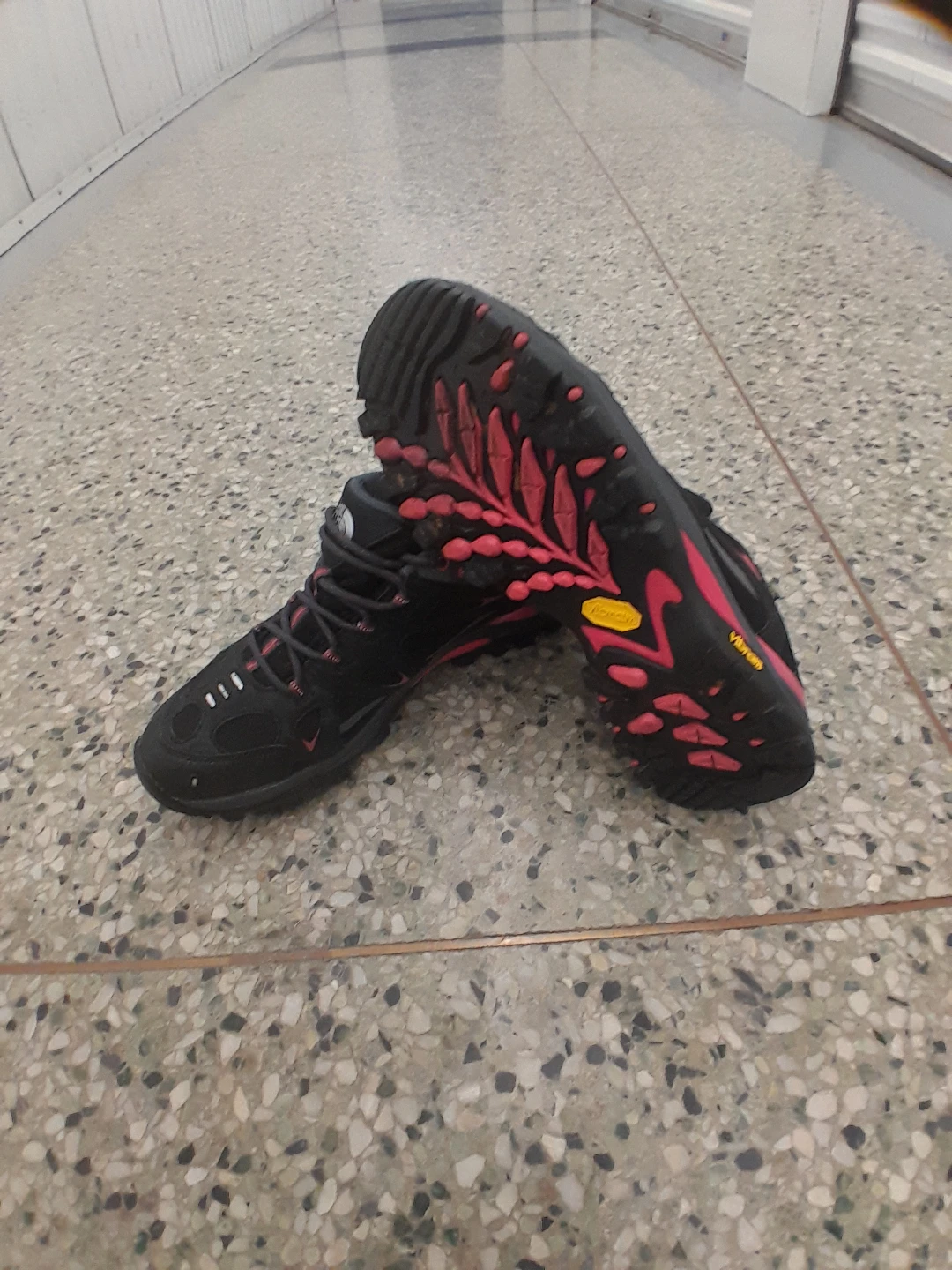 The North Face Hiking Boots Women's Size 10 - photo 3