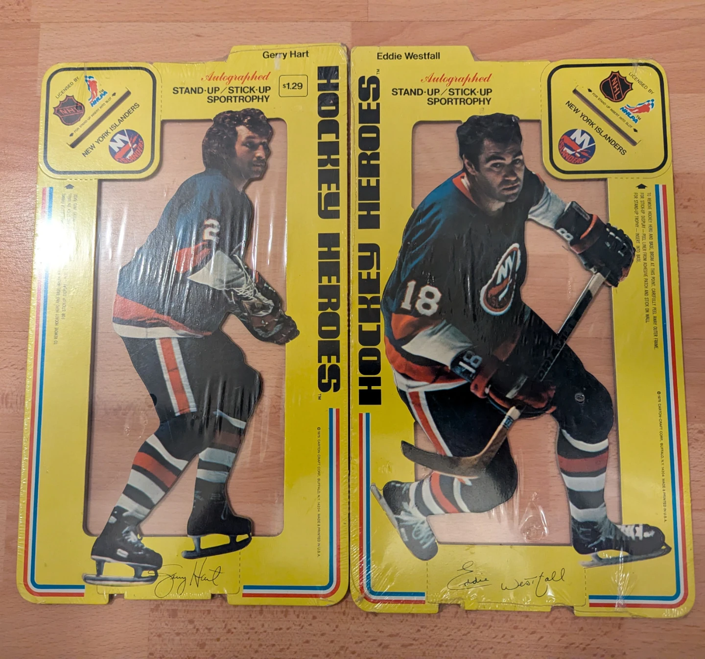 NEW sealed vintage old stock 1975 Hockey Heroes Stand-Up figures