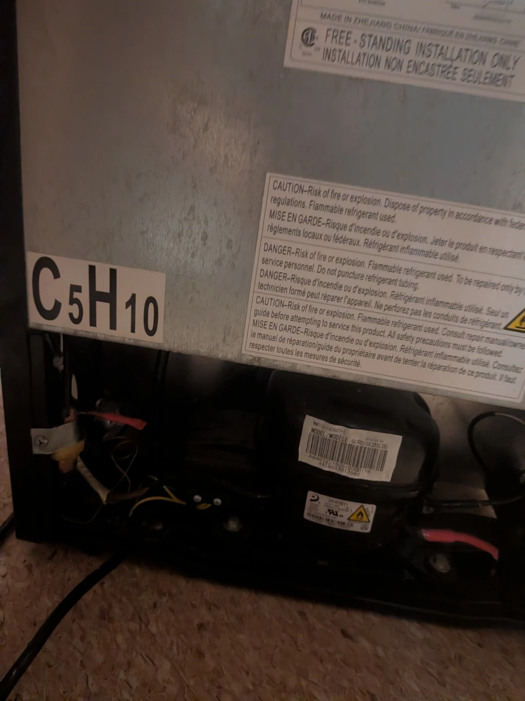Danby Designer Mini shop Fridge *NOT pristine condition - photo 5