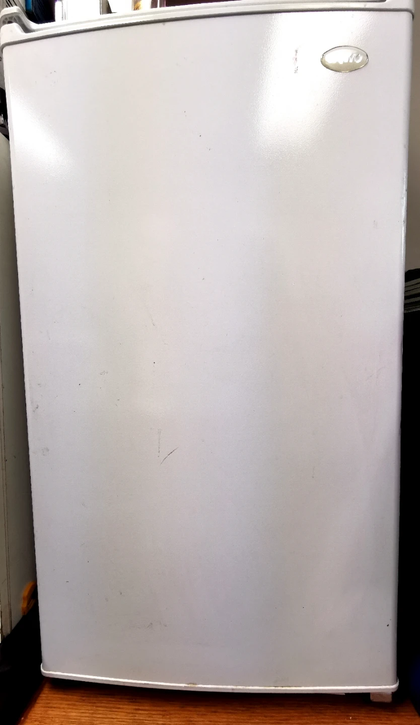 Sanyo Mini Fridge
