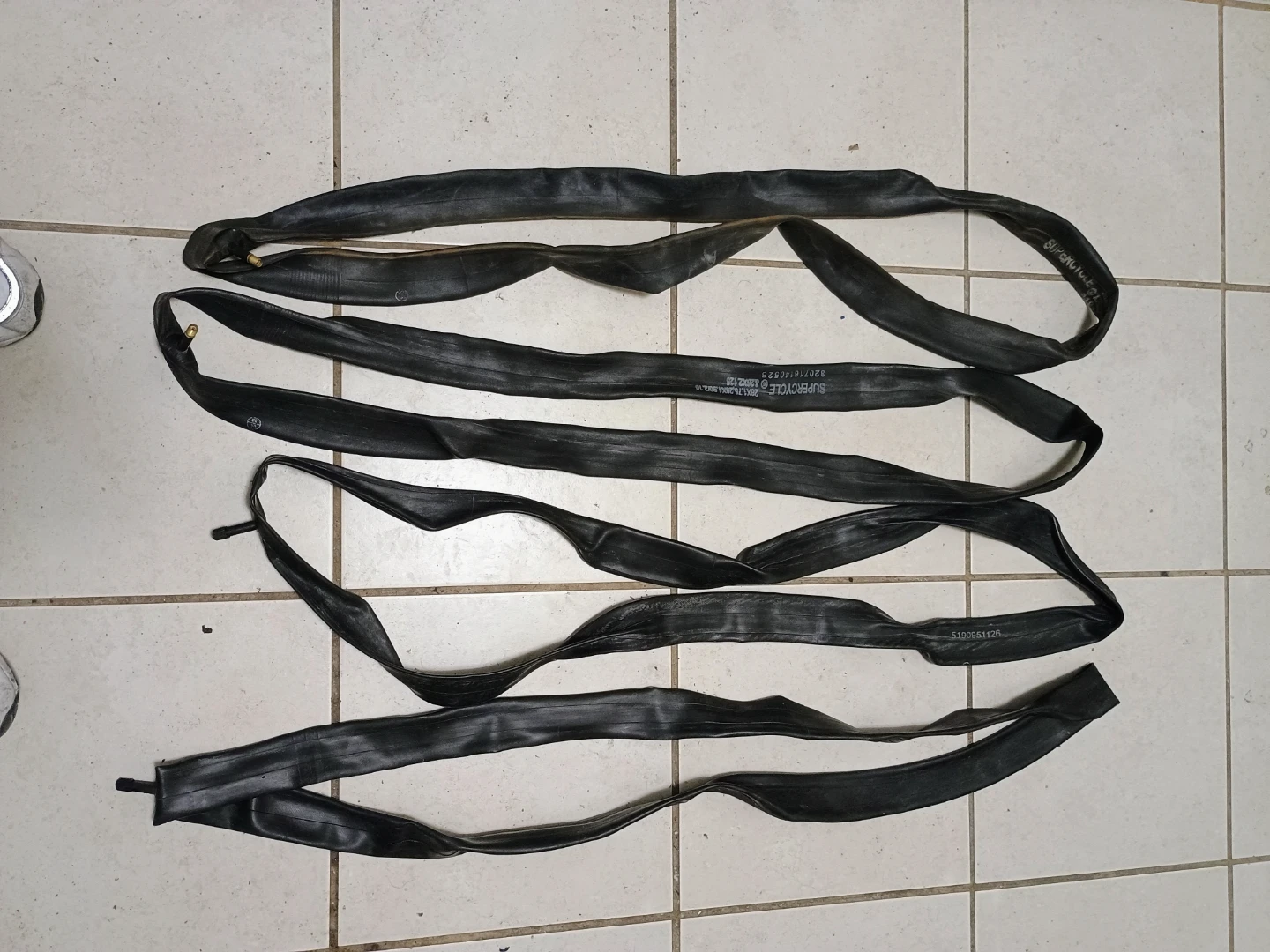 ⚽  SUPERcycle Bicycle Inner Tubes 26x1.75-2.125