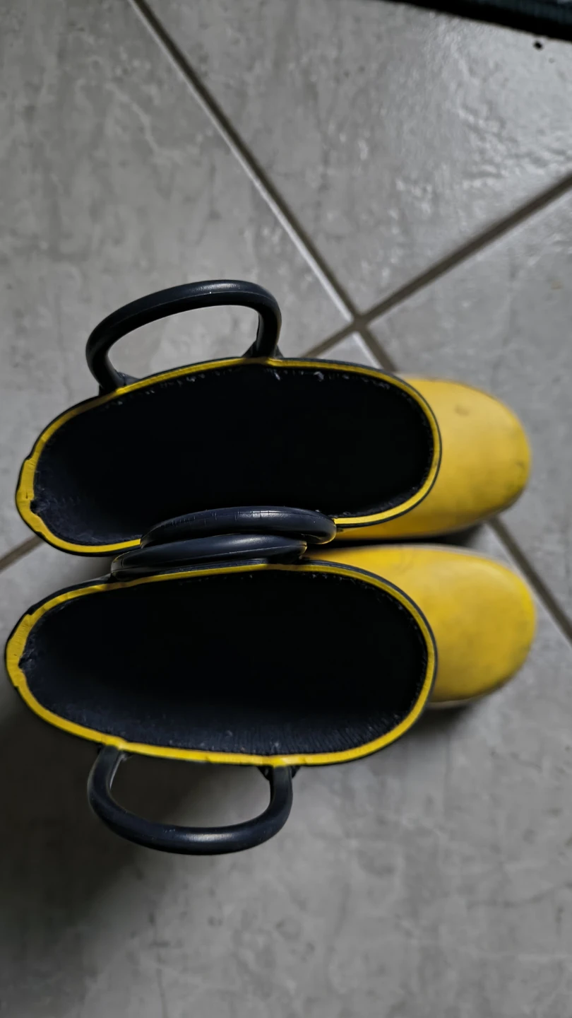 Yellow Rubber Boots with Handles Size 6 - photo 3