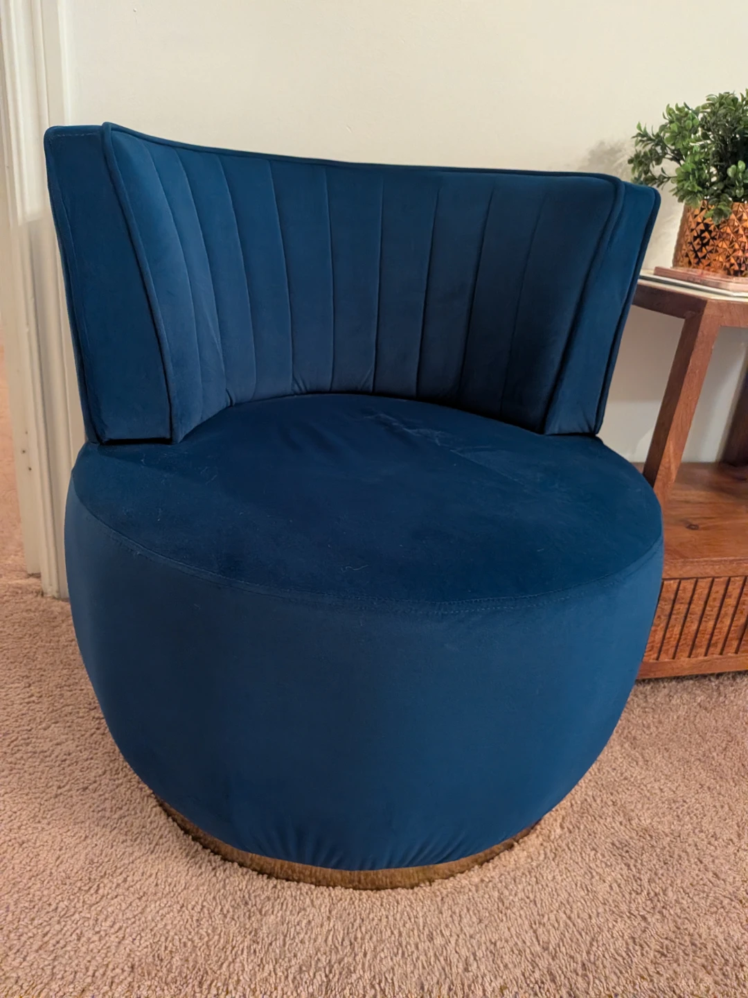 Gorgeous pair of blue barrel living room accent chairs ⚽ - photo 5