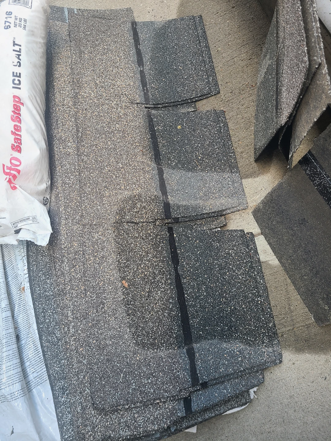Bundle of Asphalt Shingles - photo 2
