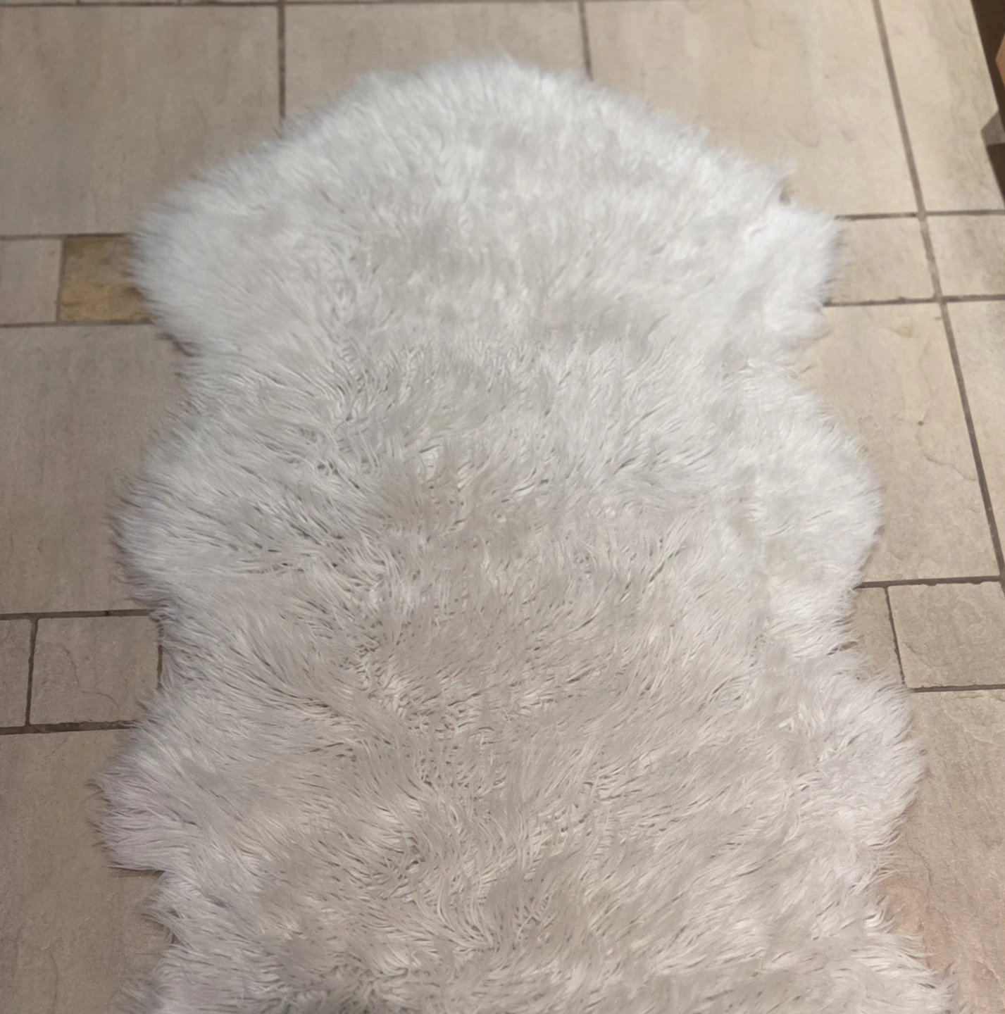 White Faux Sheepskin Rug - photo 5