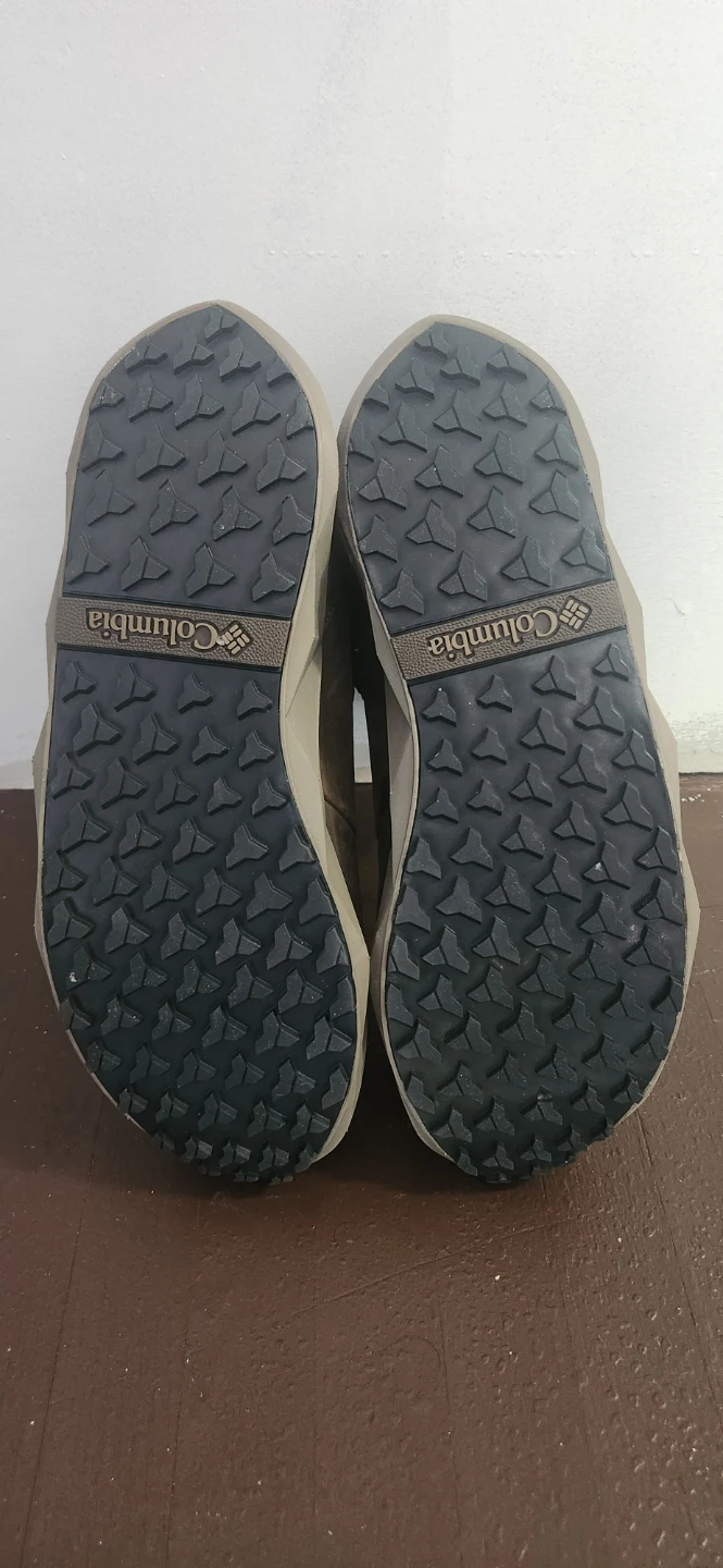 Columbia Hiking Boots - photo 2