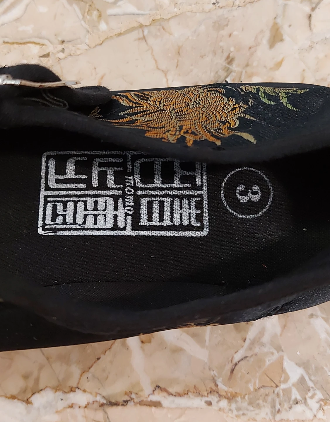 Black Embroidered Mary Jane Flats size 36 - photo 3