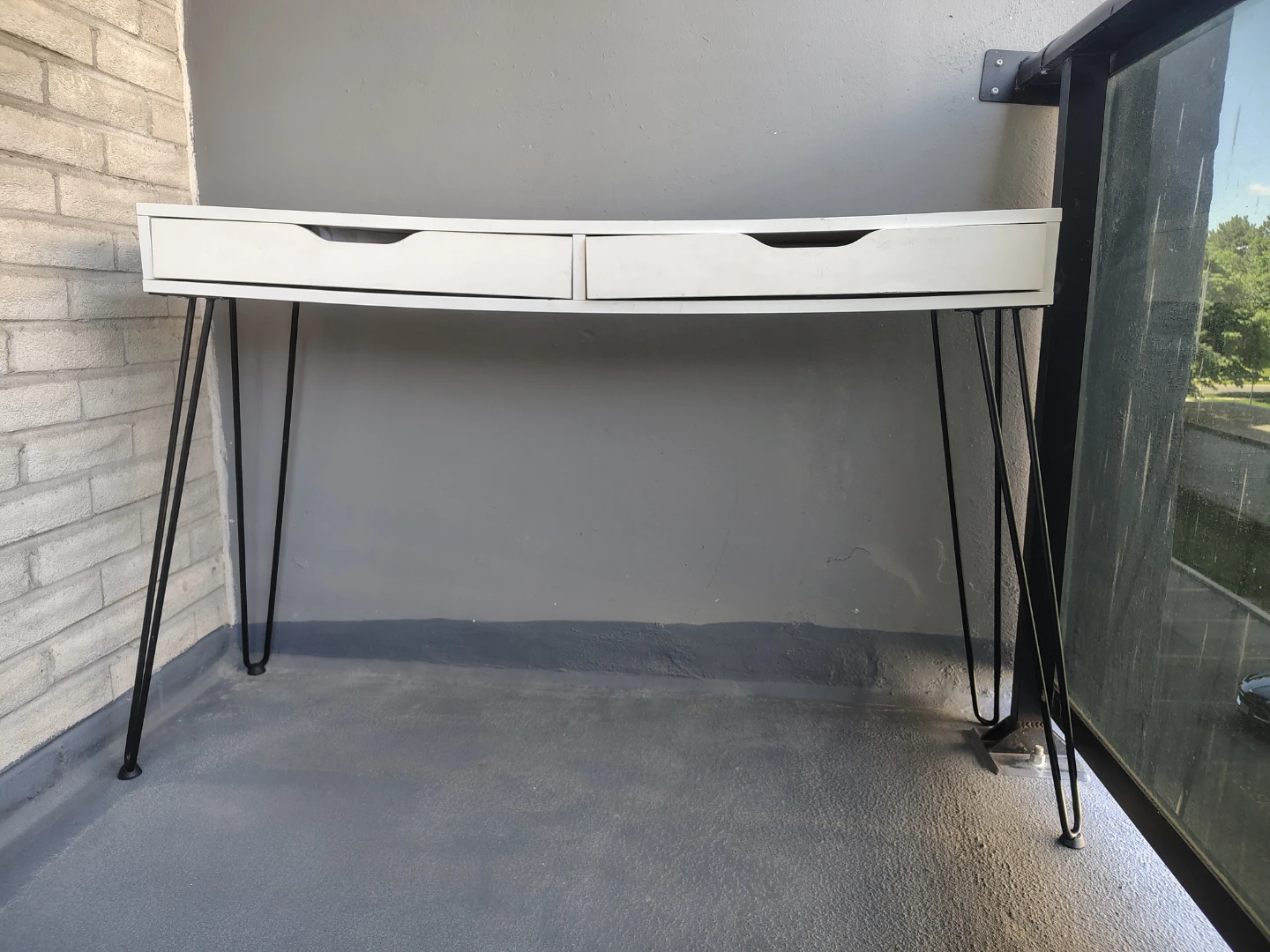 $30 DEAL: Multi-Purpose IKEA Hack Console / Slim Desk / Vanity - photo 2