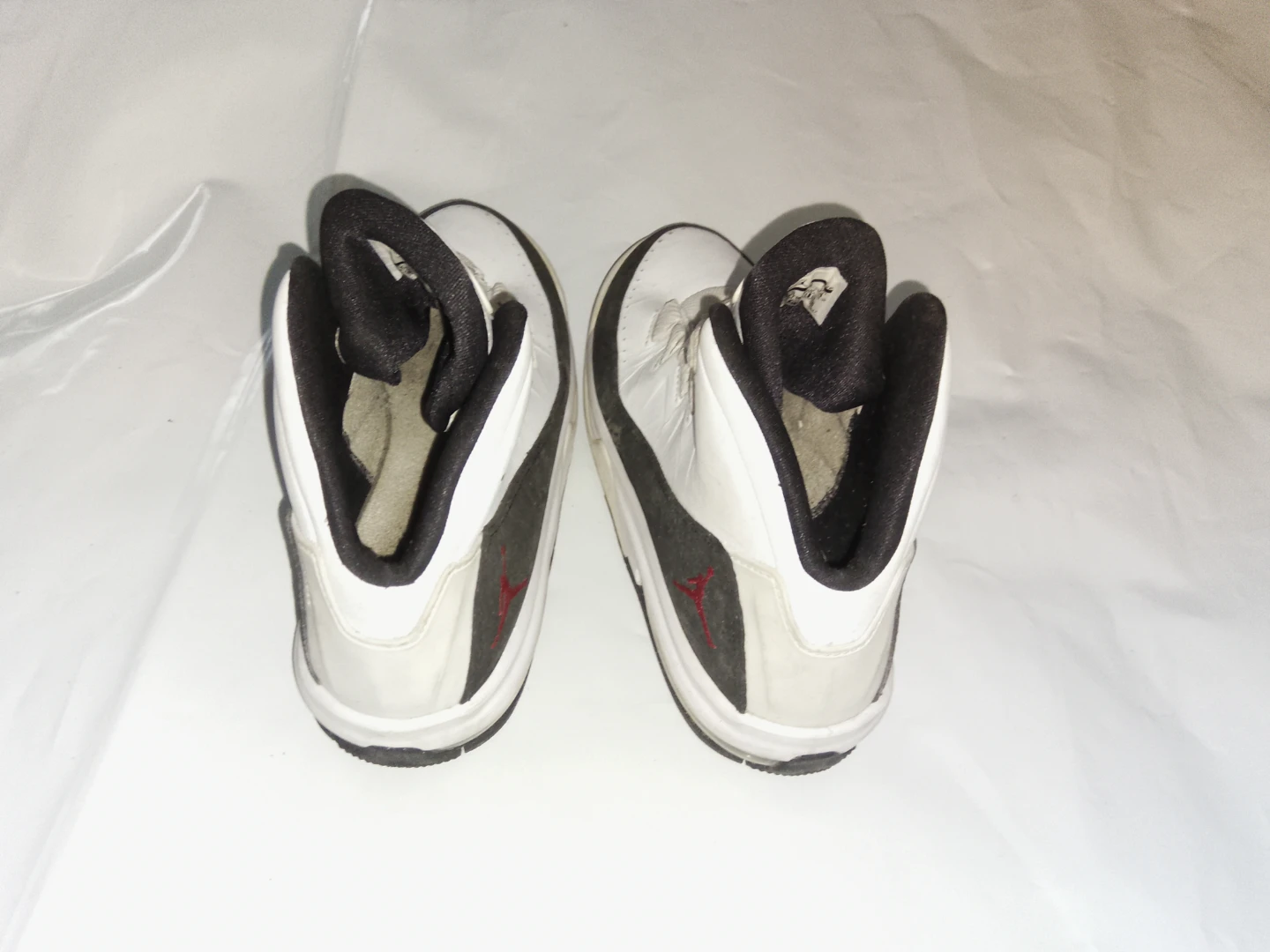 Air Jordan Sneakers size 6y - photo 5