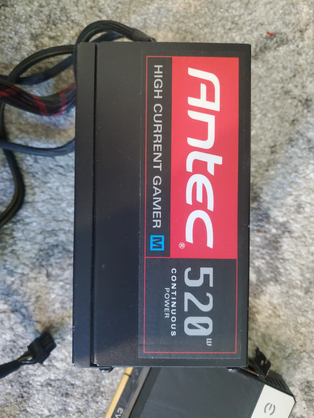 EVGA Geforce GTX 680/Antec 520W Power Supply - photo 2