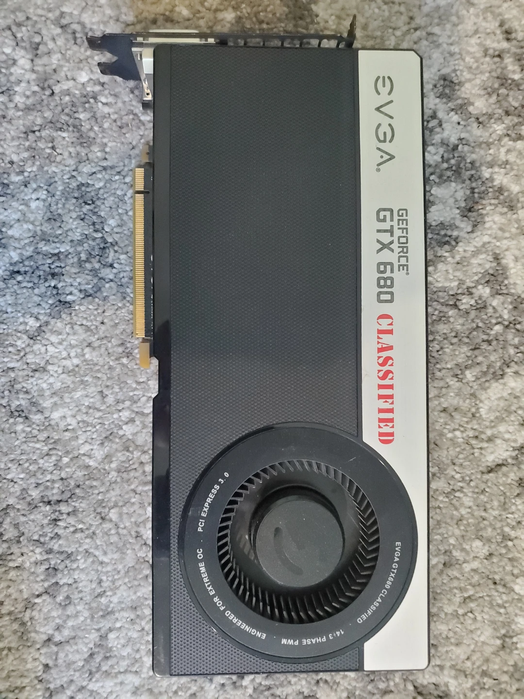EVGA Geforce GTX 680/Antec 520W Power Supply - photo 4