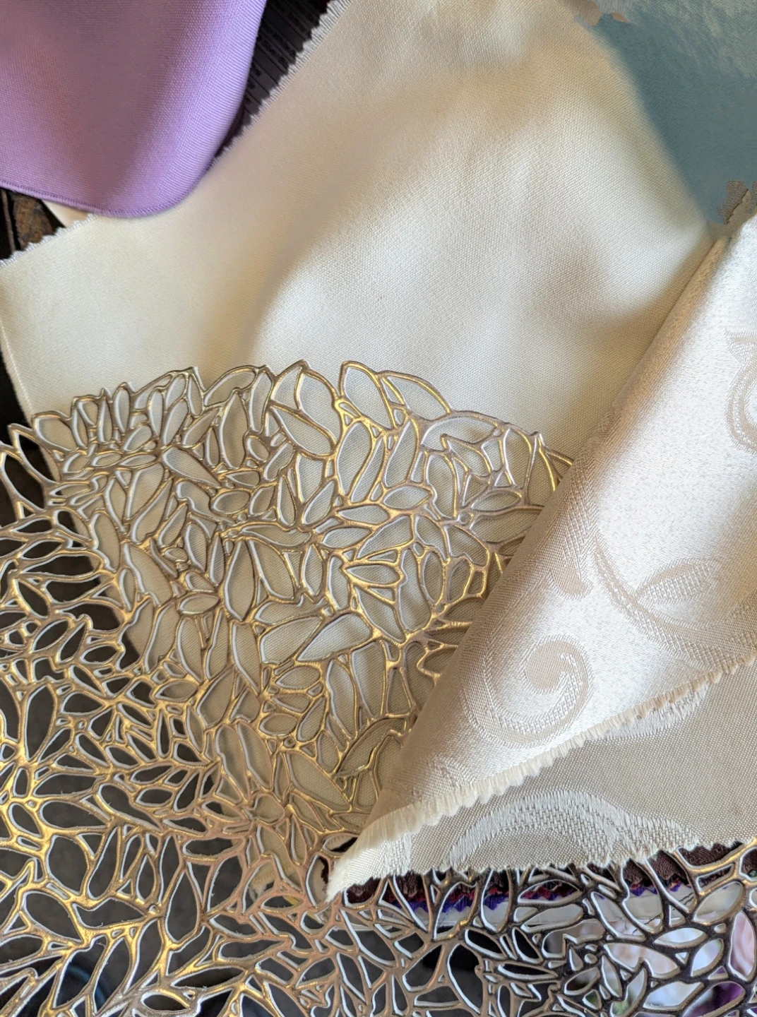 Gold Leaf Design Placemats (Set of 75+)