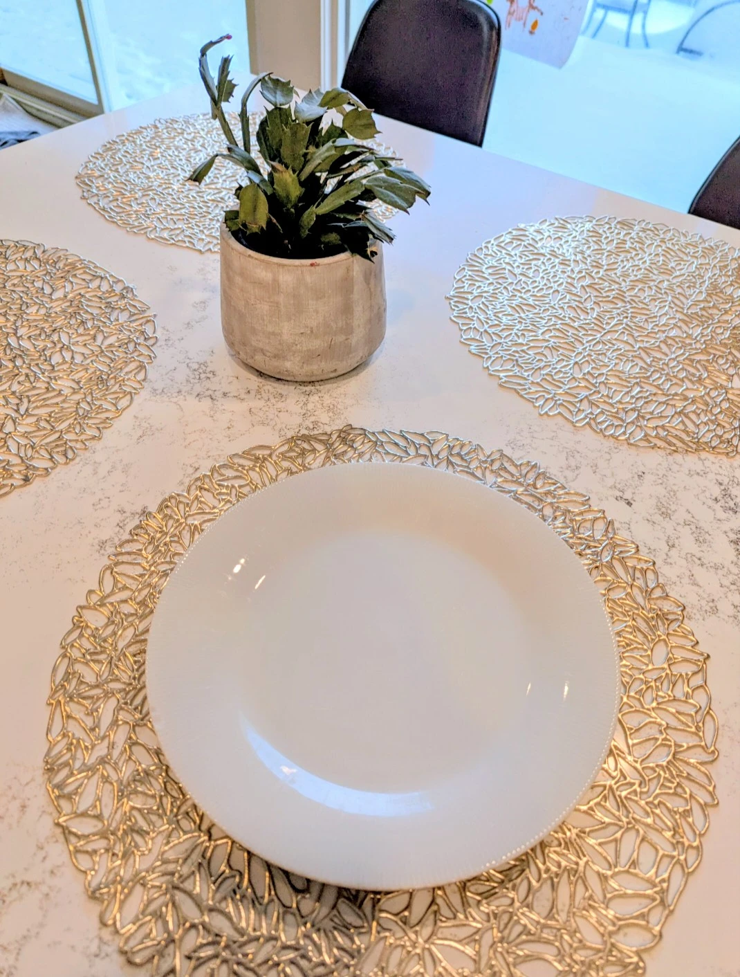 Gold Leaf Design Placemats (Set of 75+) - photo 3