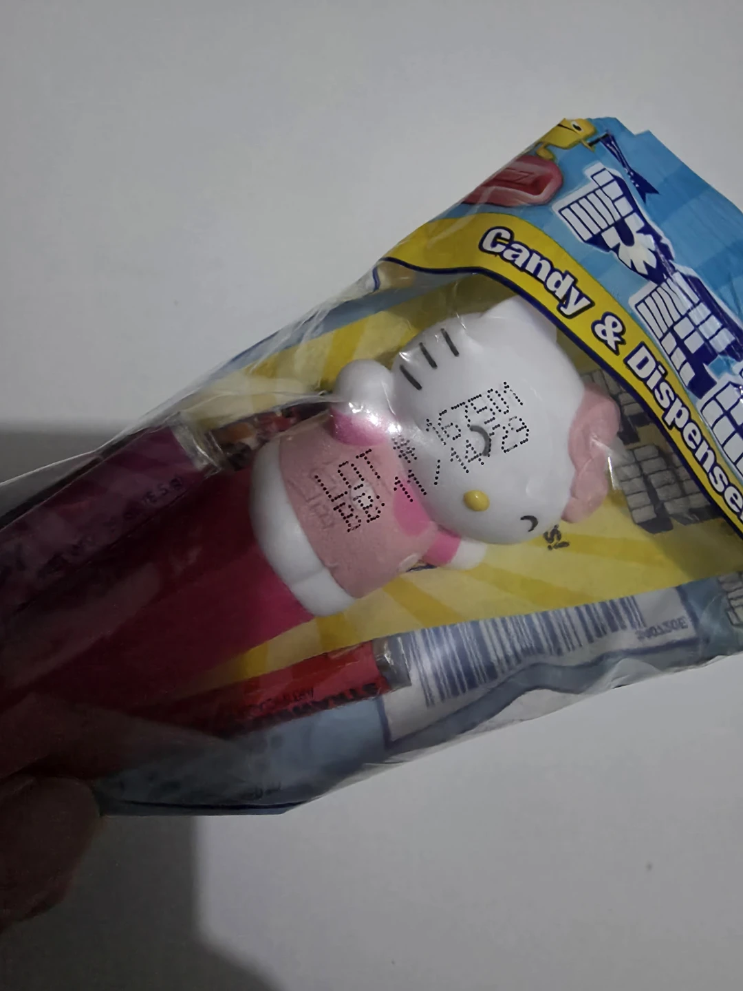 PEZ Hello Kitty Candy & Dispenser ⚽️ - photo 3