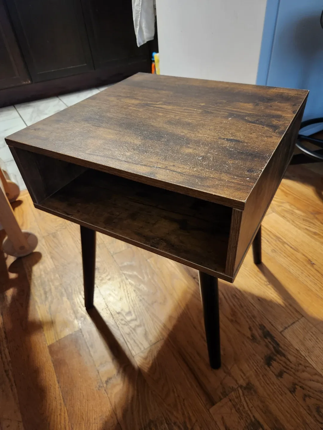 Mid-Century Modern End Table - photo 4