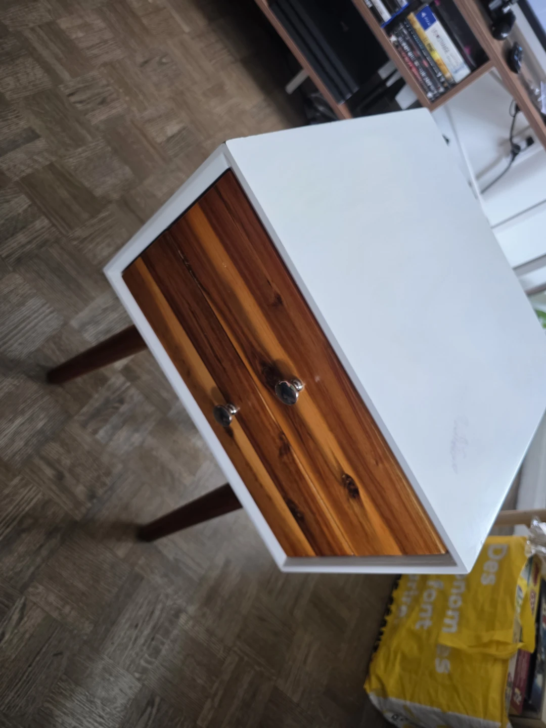 White and dark brown night stand - photo 2