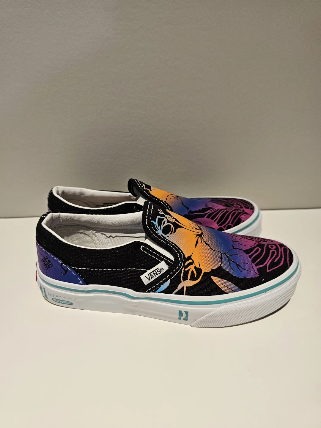 Vans Slip-On Crayola Shoes - Size 2 youth