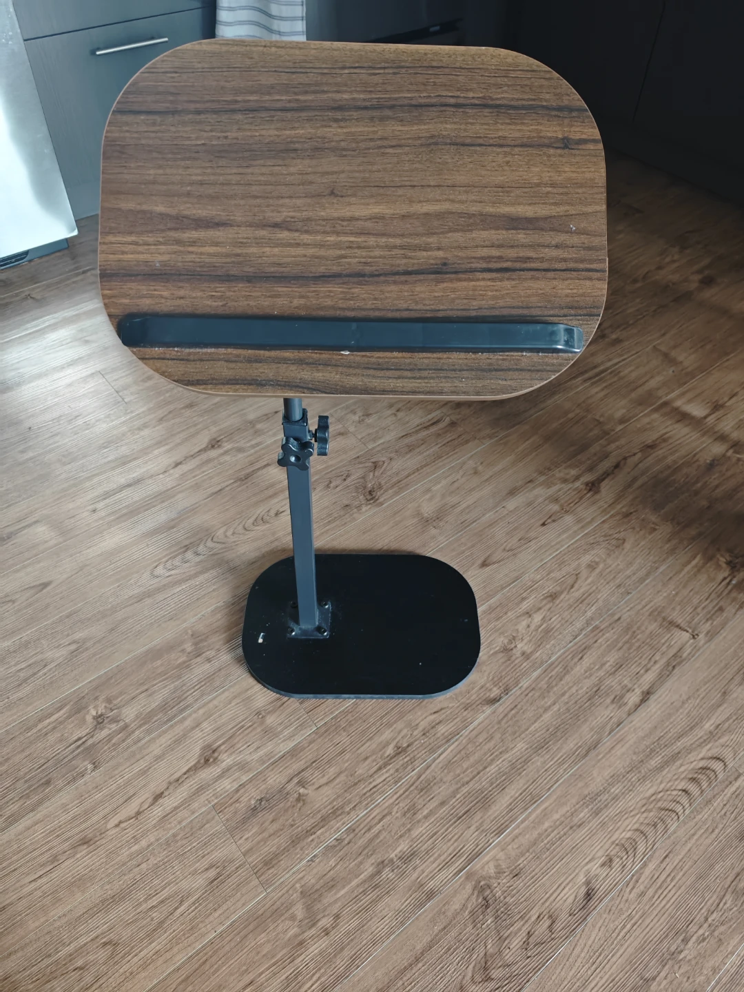 Adjustable Laptop Table - photo 2