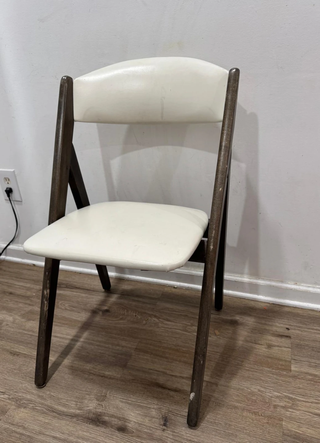 Folding Chair - Wood Frame & White Seat