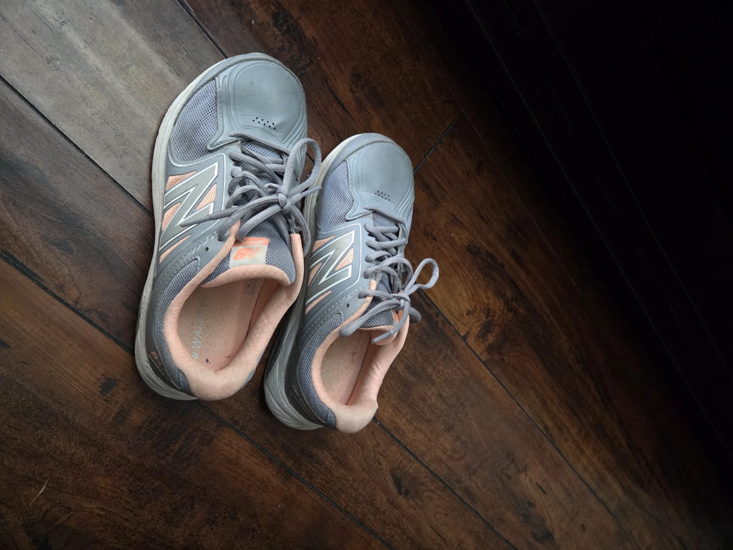 Size 9 New Balance Women's Running Shoes - photo 3