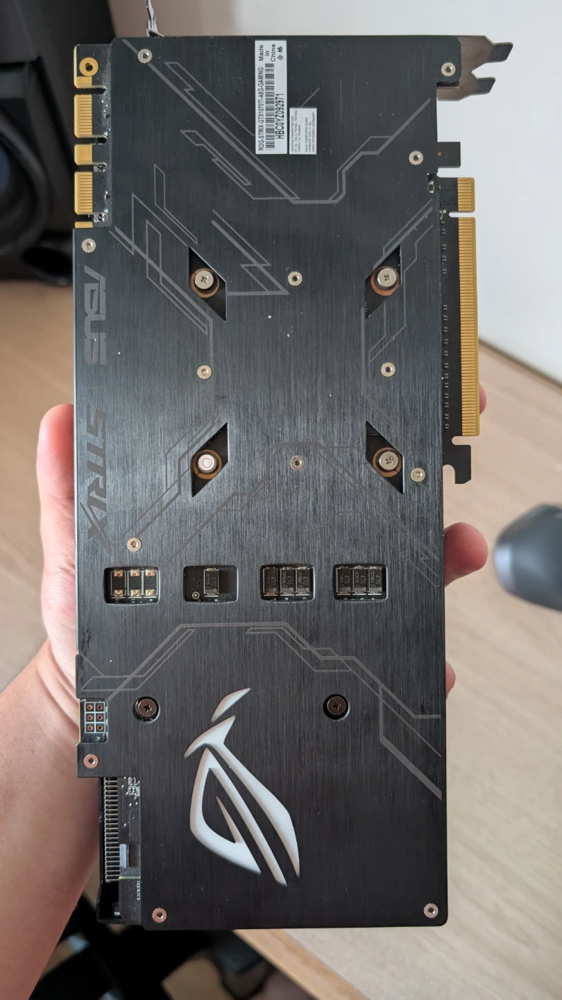 ASUS ROG Strix GeForce GTX 1070 Ti Graphics Card - photo 4