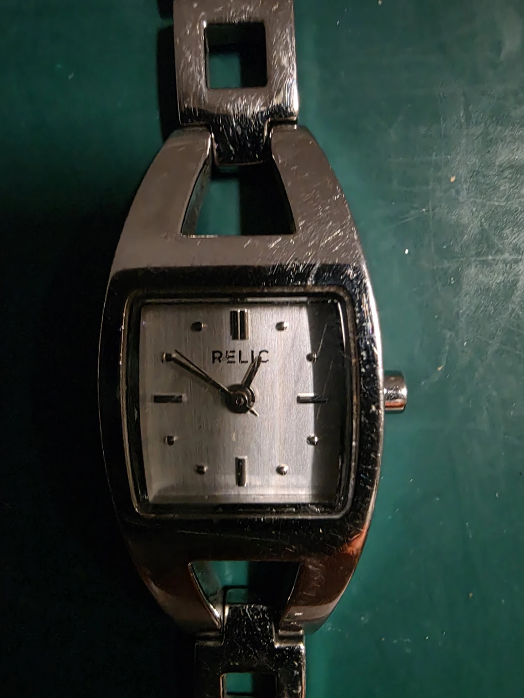Relic Women's Quartz Watch – Silver Dial – All Stainless Steel