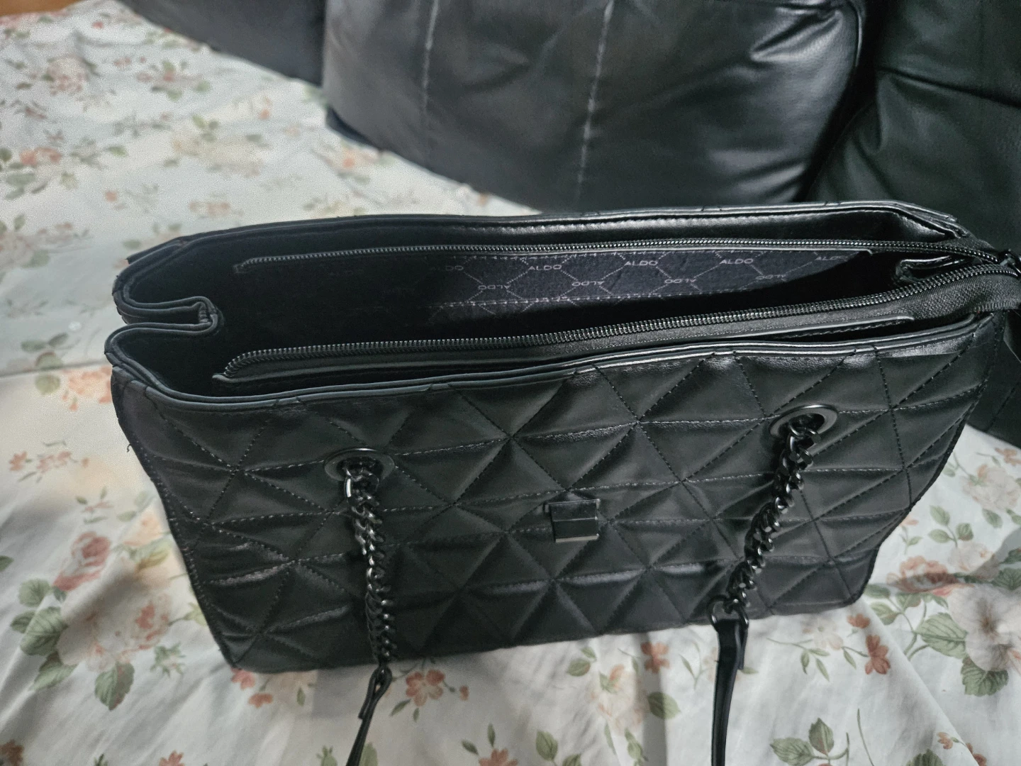 ALDO Black Quilted Tote Bag - photo 4