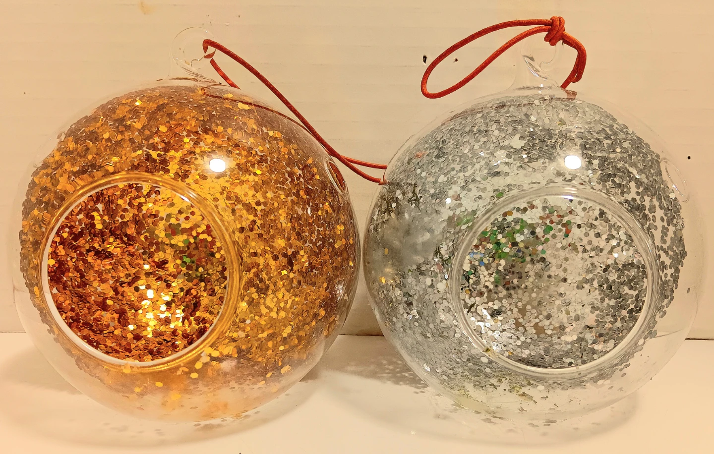 ⚪️🔴🟡Glass Glitter Ornament Set🟡🔴⚪️ - photo 3
