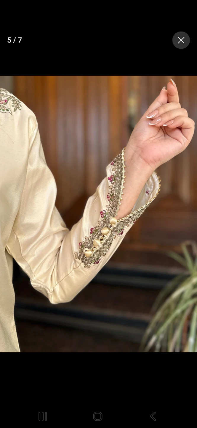Off-white  3-Piece Suit with Dupatta - photo 3