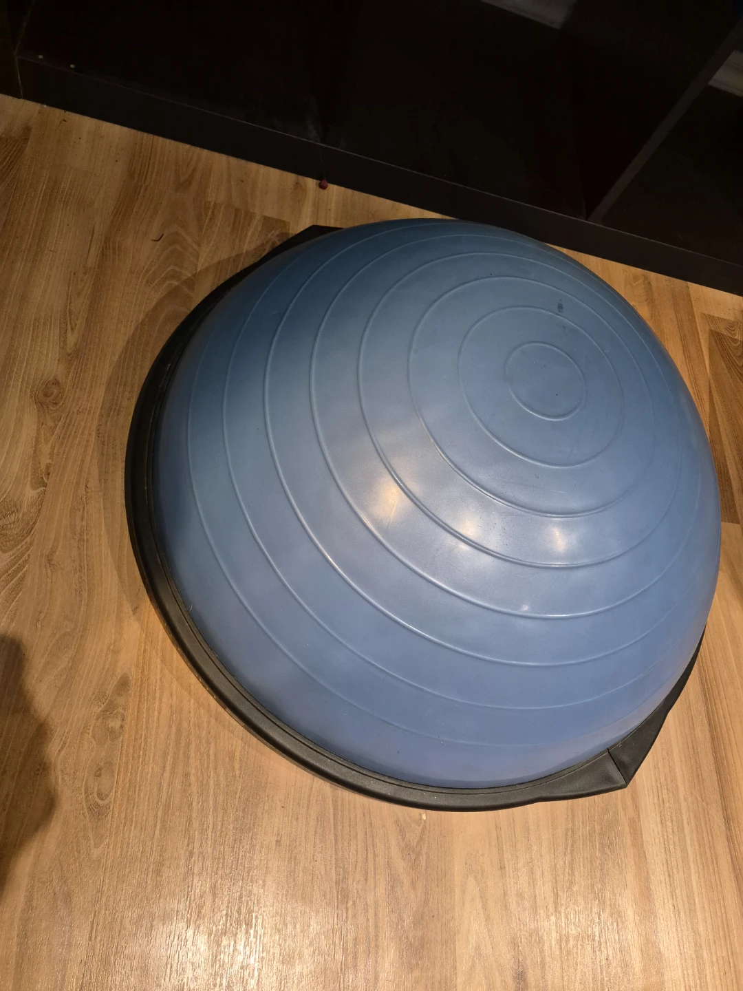 BOSU Balance Trainer Ball