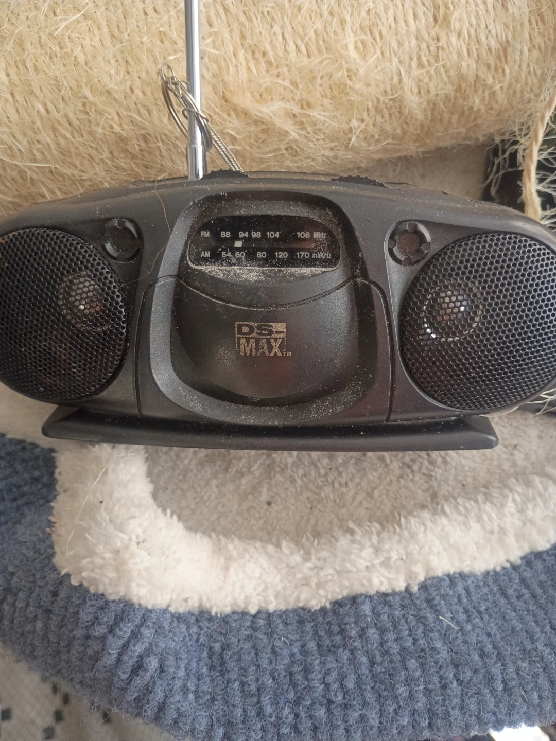 ⚽DS-MAX AM/FM Portable Radio