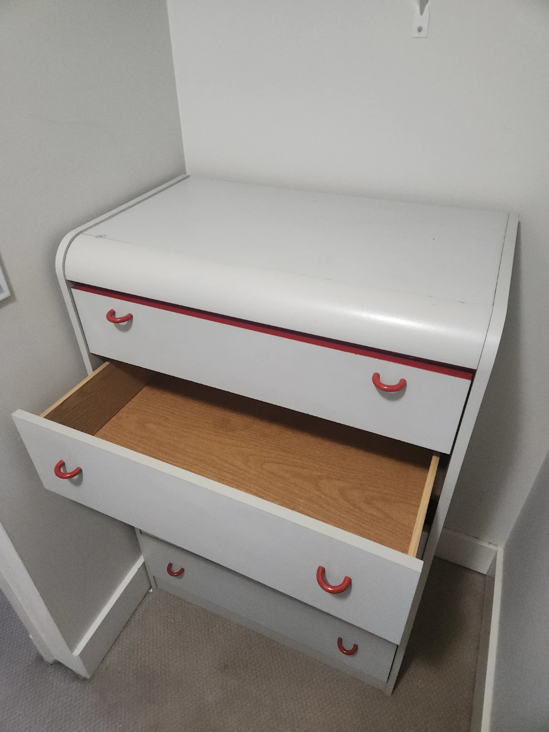Grey 5-Drawer Dresser with Red Accents - photo 3