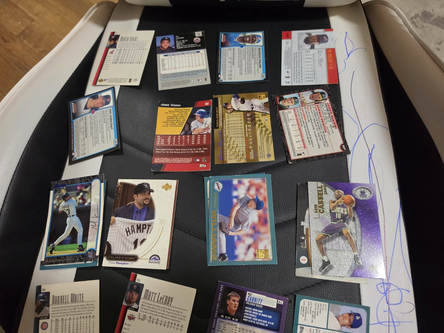 Collection of Baseball and Basketball Cards - photo 3