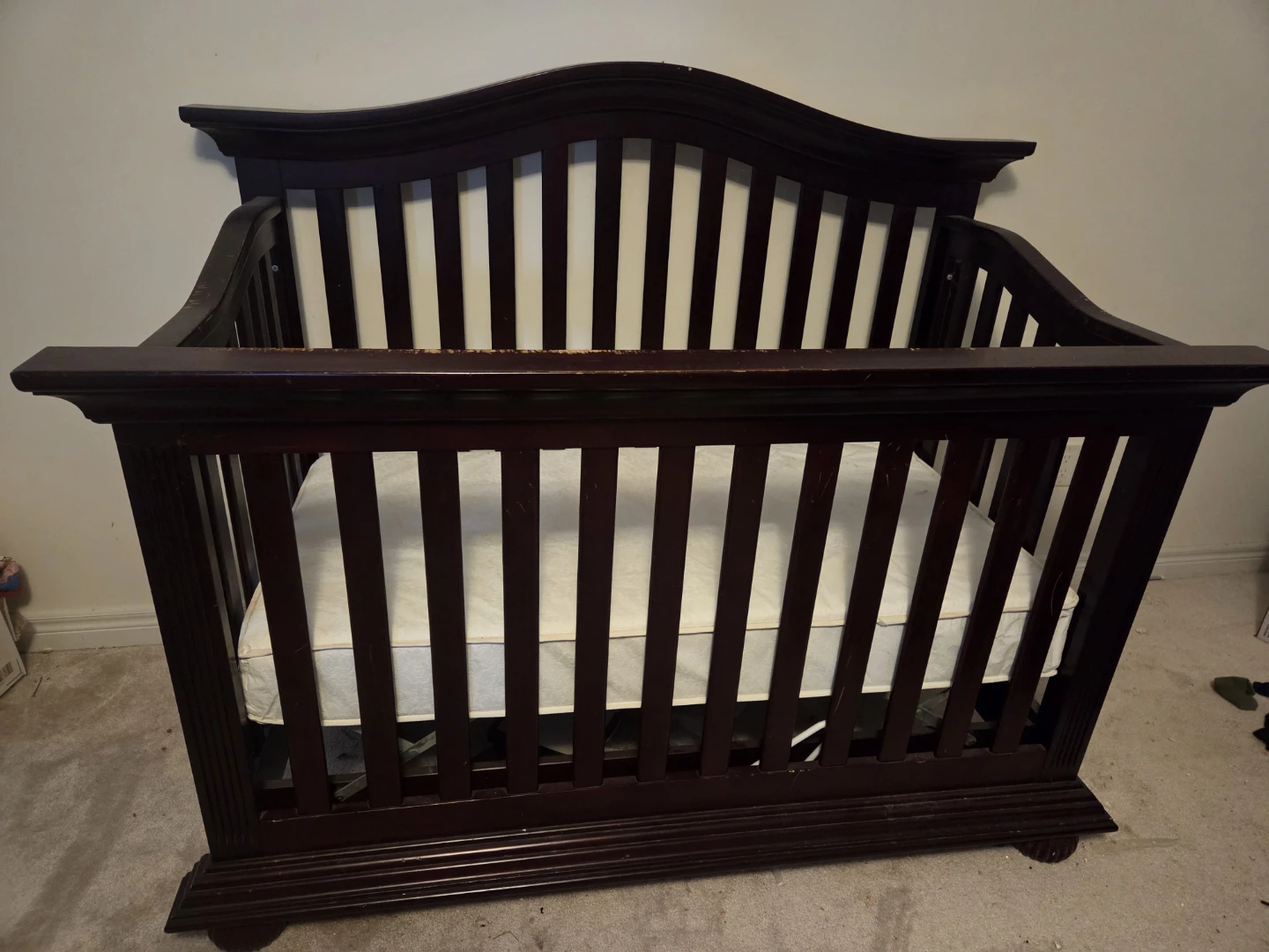 Munire Newport 4-in-1 Lifetime Crib Model # 7900 - photo 2