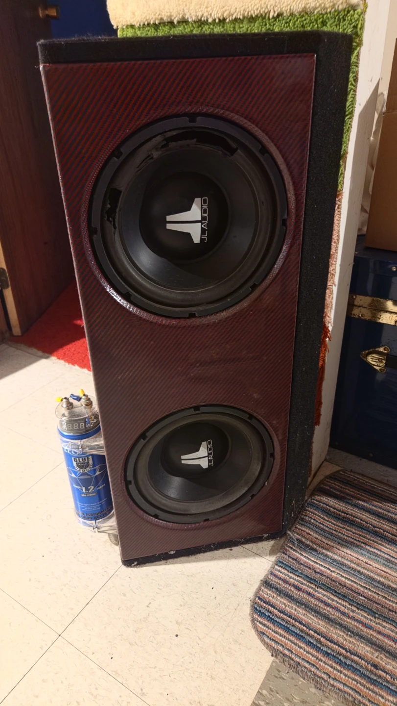 JL Audio Dual 10 " Subwoofer Enclosure - photo 2