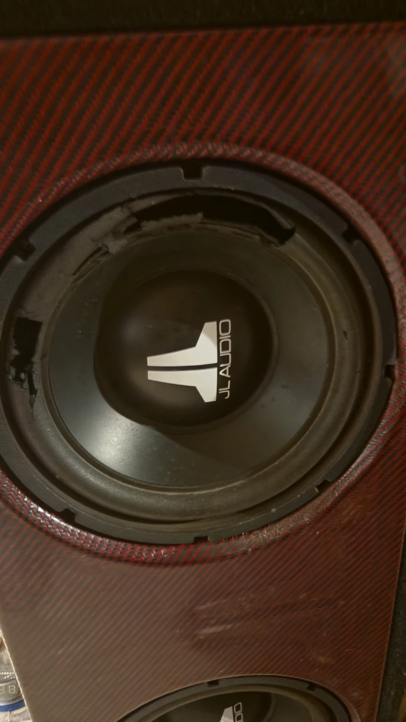 JL Audio Dual 10 " Subwoofer Enclosure - photo 4