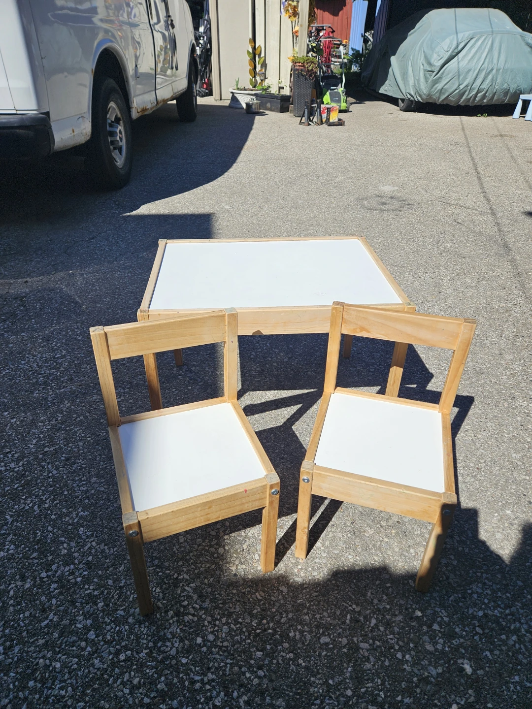 Kids Table and Chairs Set - photo 2