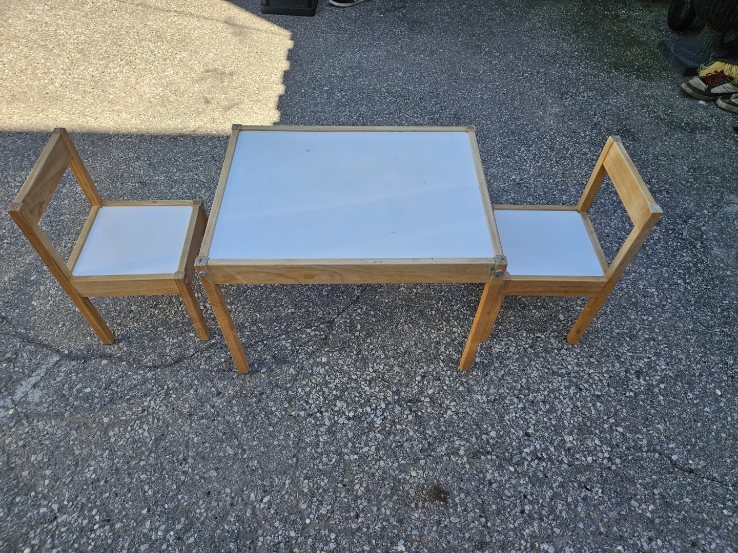 Kids Table and Chairs Set - photo 4