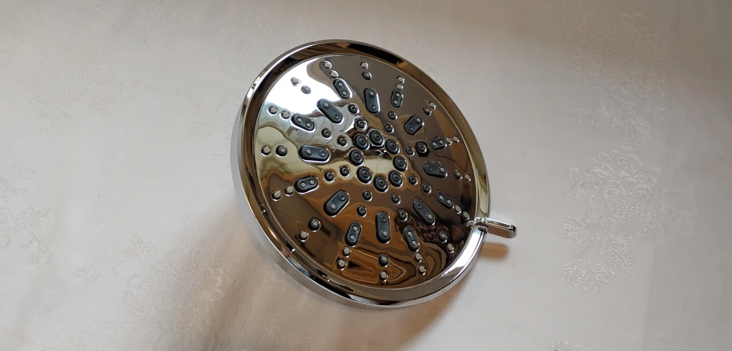 ⚽ Moen Rain Shower Heads - photo 2