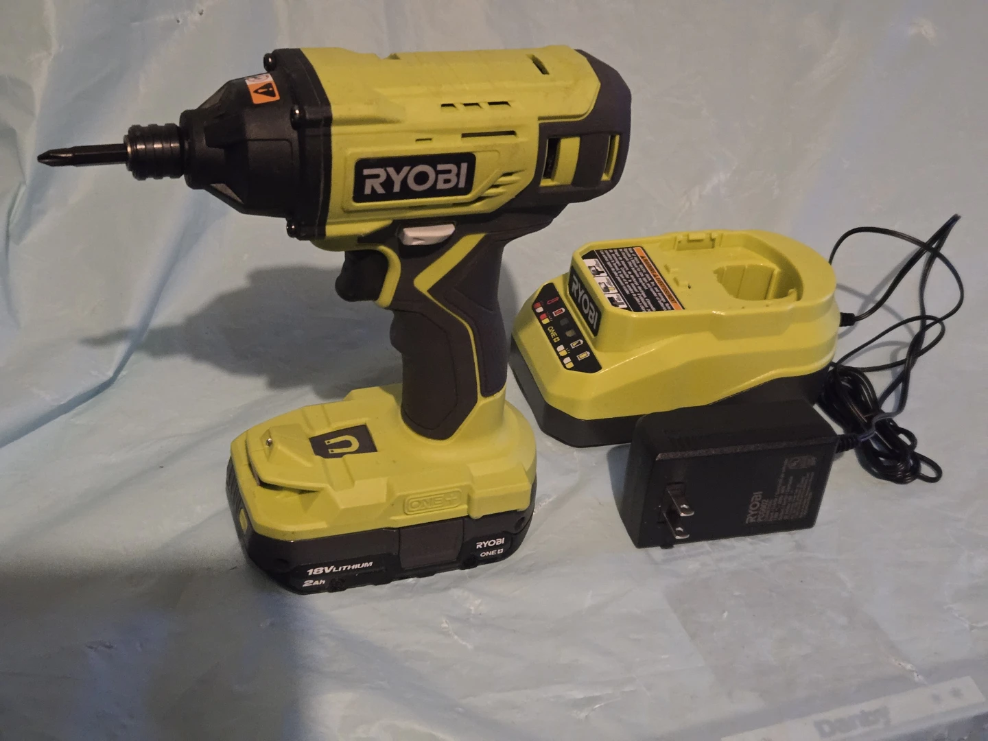 RYOBI P235AVN 18V Cordless Impact Driver With Battery&Charger - photo 2