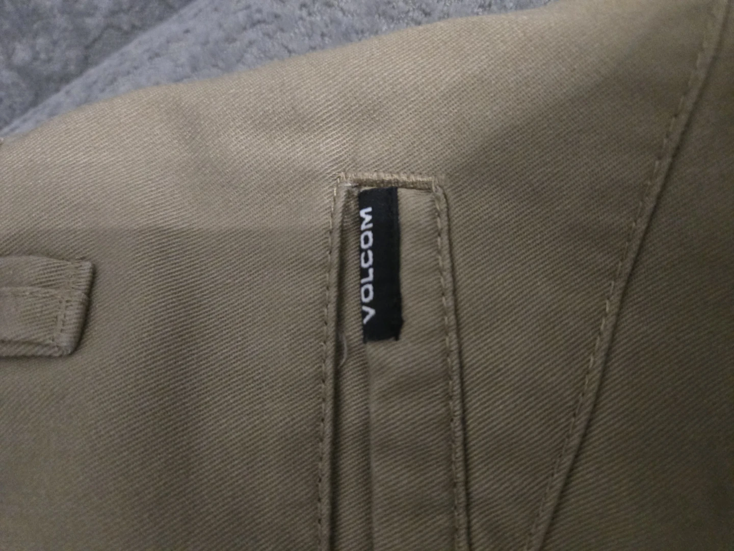 Volcom Khaki Chino Shorts Size 32