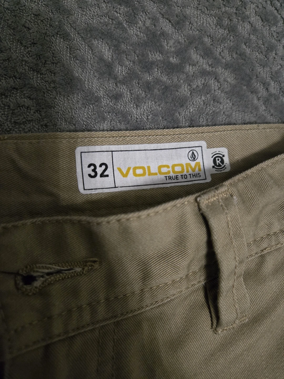 Volcom Khaki Chino Shorts Size 32 - photo 4