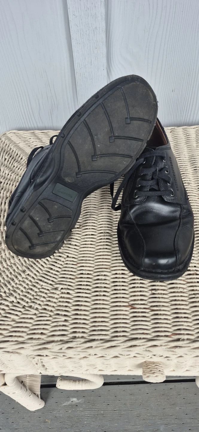 Clark's Black Leather Dress Shoes - Men's 9 1\2