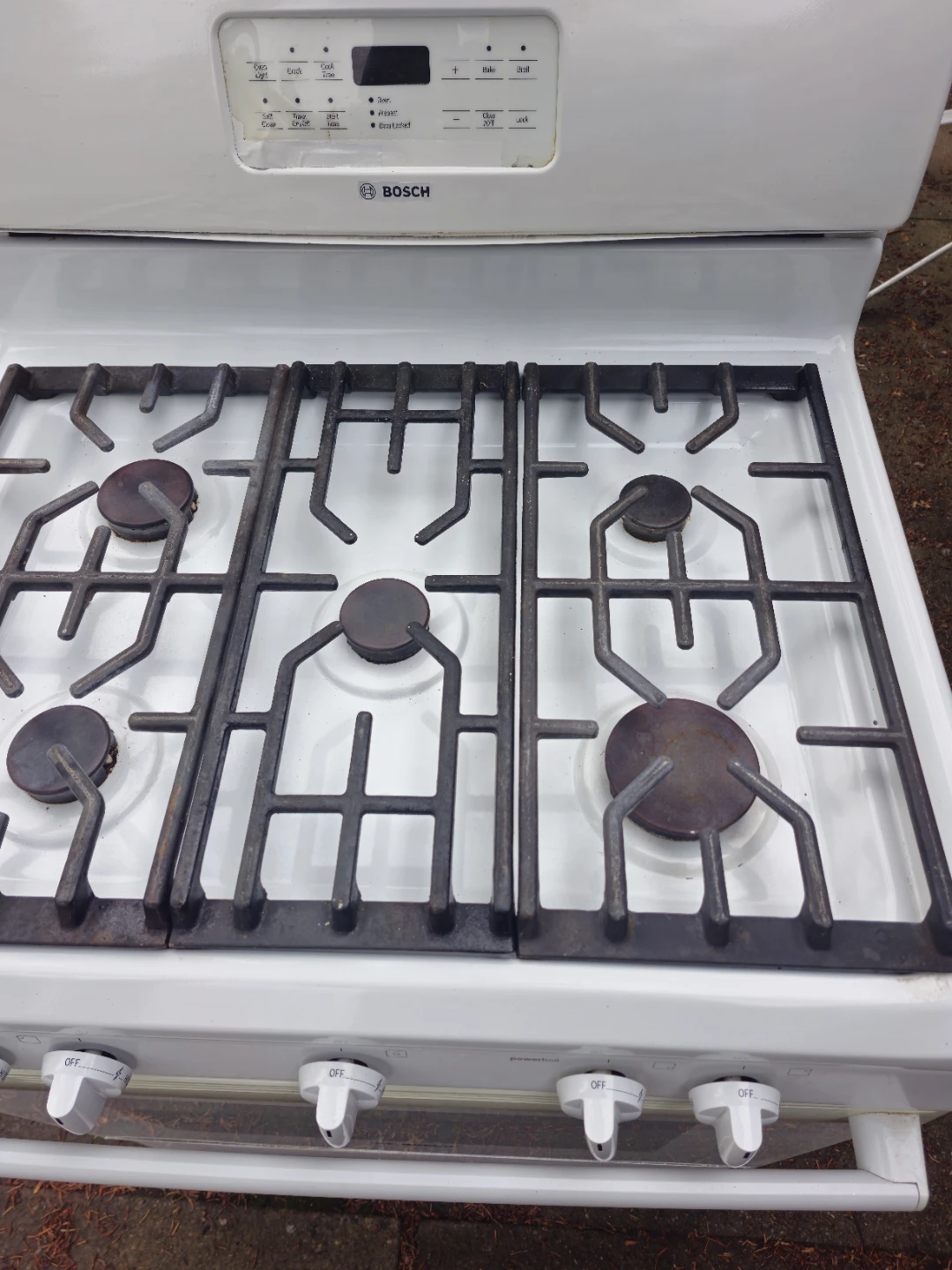 White Bosch Gas Stove Oven - photo 4