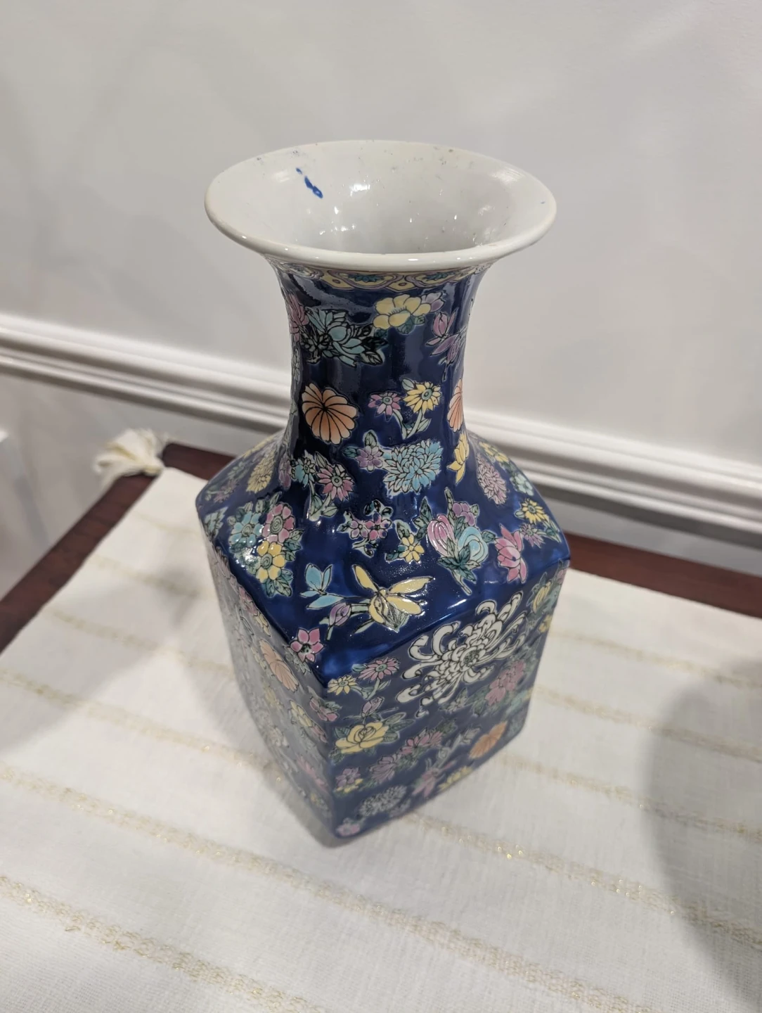 Macau Chinese Porcelain Vase  Floral Flowers - photo 2